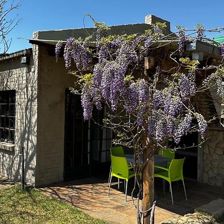 Отель Rusplaas Guest Farm Фурисбург Экстерьер фото
